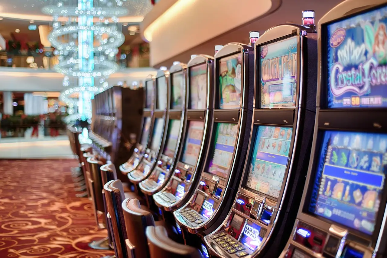 Raising gaming machine tax could put 3,800 casino jobs at risk, report warns - Yahoo Finance UK
