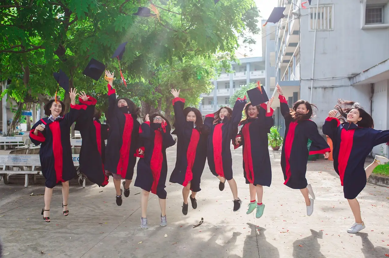 Job alignment, public employment associated with education graduates’ labor outcomes—study - PIDS - Philippine Institute
