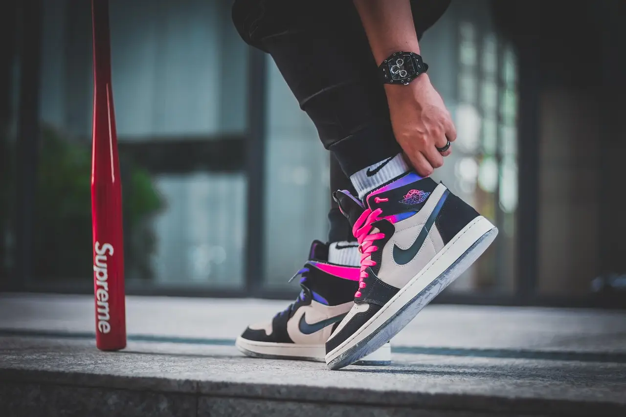 Nike announces new round of layoffs set for next year - KGW